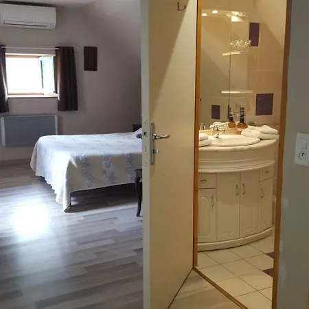 Chambres D'hotes Pouquette Guest house